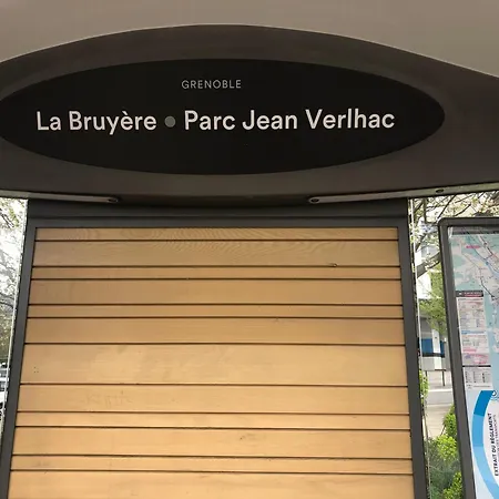Apartman Soyeux De La Bruyere/ Grenoble*parking Gratuit *